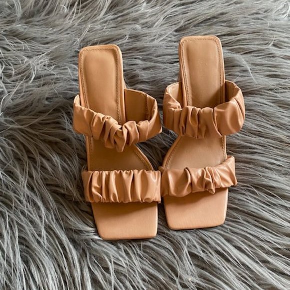 DREAM PAIRS High Heels Chunky Block Square Toe Heels Size 7 - Picture 4 of 5